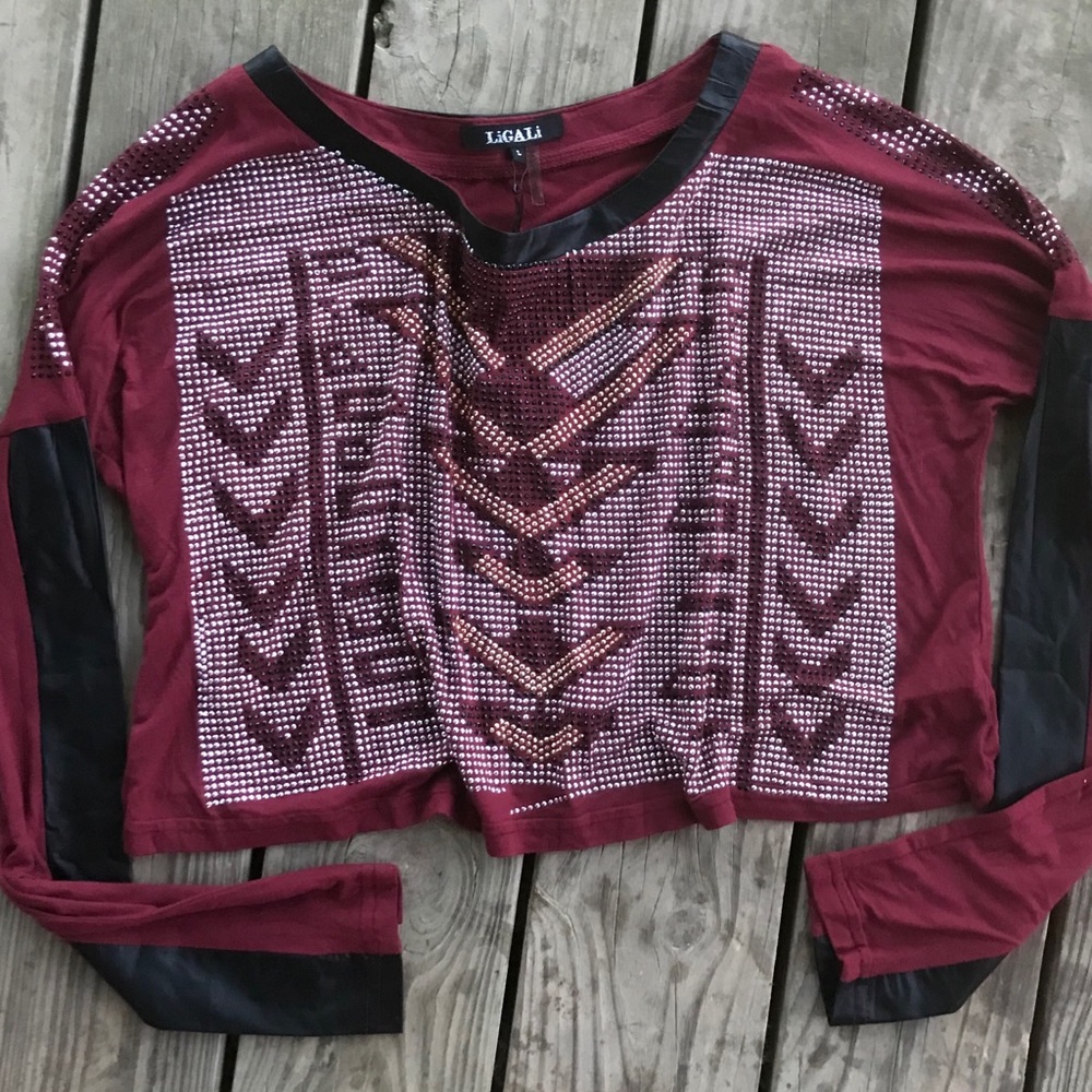 ‼️ NEW EMBELLISHED TOP!! Large
